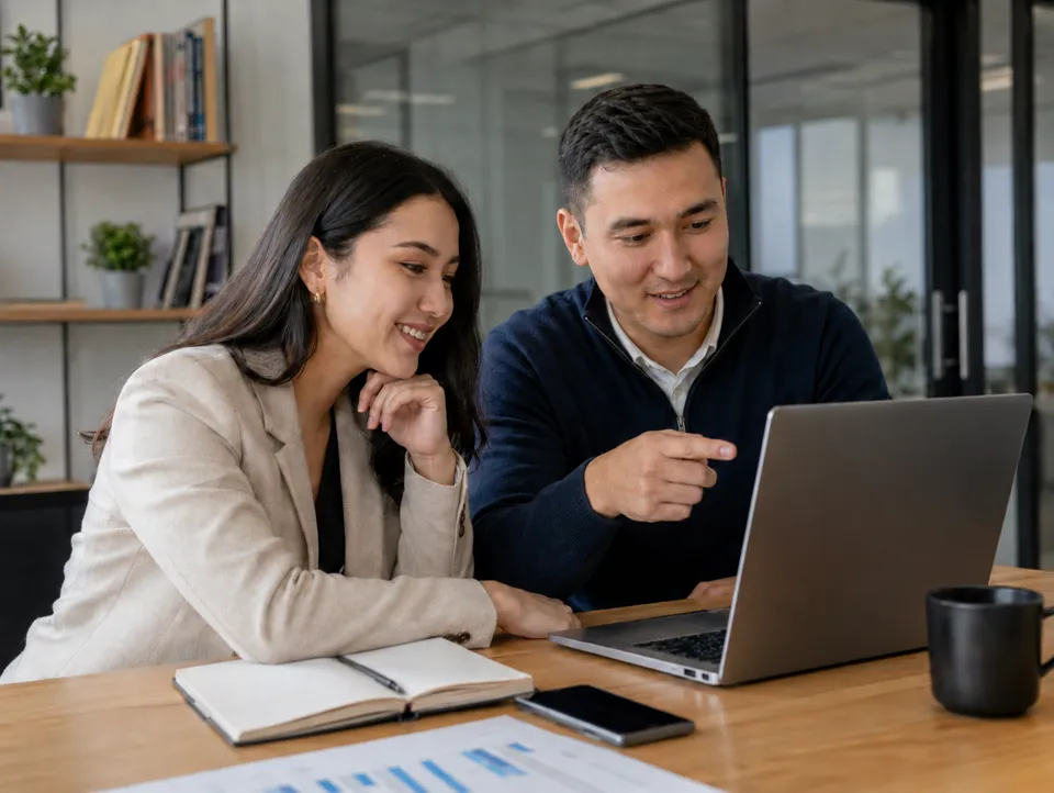 Colleagues collaborating with an AI-powered workspace